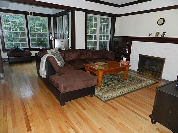 2nd image of 4942 N Wolcott Ave #2