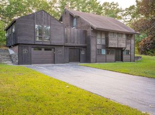 2 Flynn Rd, Raymond, ME 04071