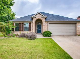 2005 Hunters Glen Ct, Midlothian, TX 76065