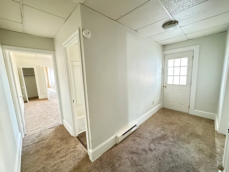 120 E Market St #2 — Photo 4