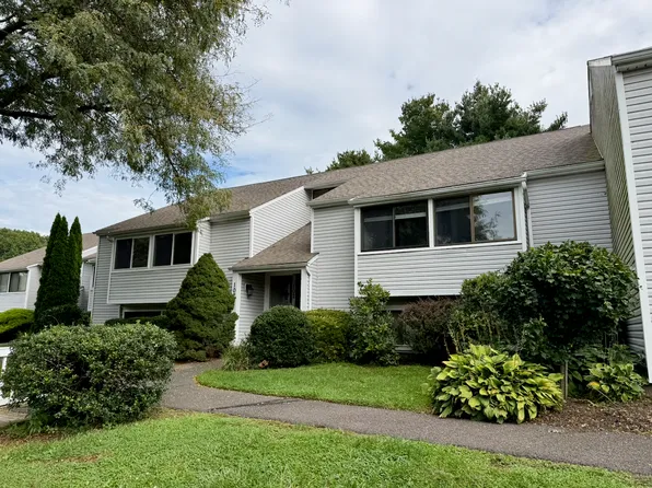 102 Brookwood Dr APT C, Rocky Hill, CT 06067