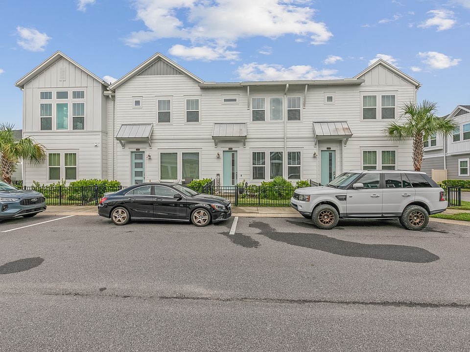 1st image of 11304 Barrier Beach Pl