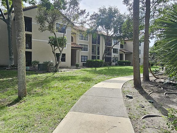 4th image of 4521 W McNab Rd APT 16