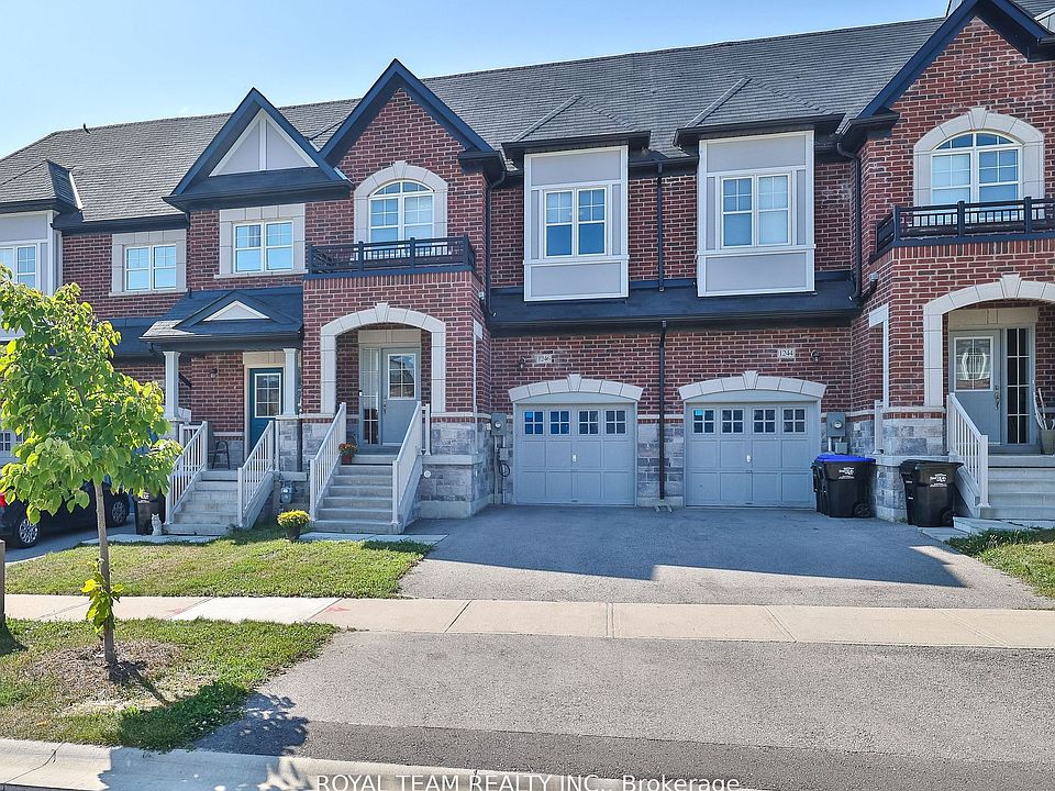 1st image of 1246 Peelar Cres