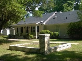 1820 Clara Belle Ln, Hartsville, SC 29550