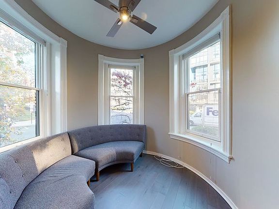 2nd image of 2032 15th St NW APT 4