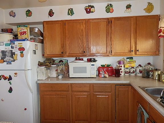 4th image of 372 N Illinois Ave