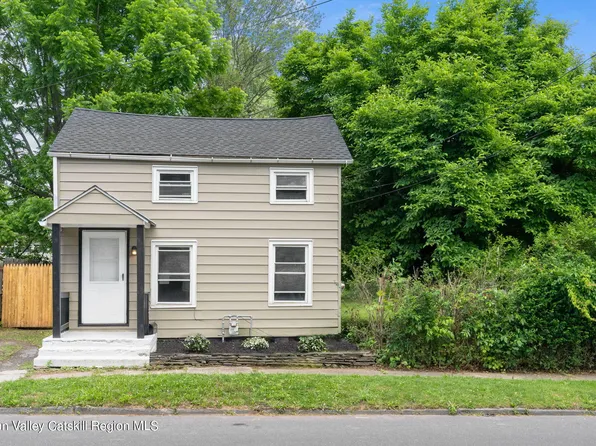 121 W Bridge Street, Saugerties, NY 12477