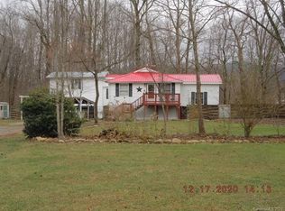 1197 Sulphur Springs Rd, Waynesville, NC 28786