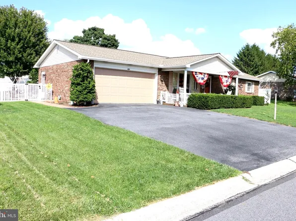 931 Oak Ln, Lebanon, PA 17046
