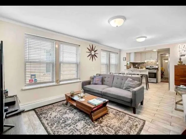 202 N Sacramento Ave #1, Ventnor City, NJ 08406