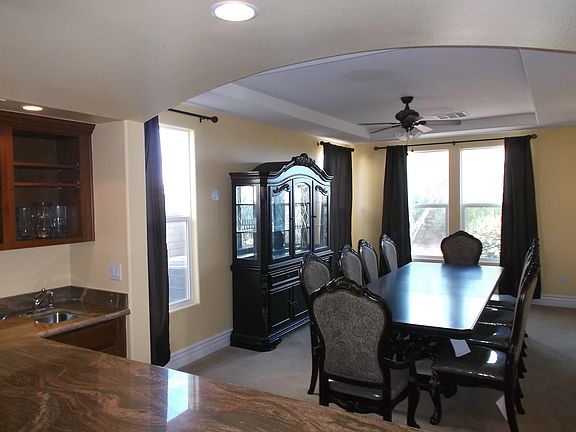 5th image of 712 Chervil Valley Dr