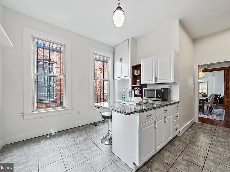 1306 Euclid St NW #2 — Photo 11