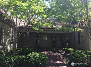 1815 Shore Acres Dr, Lake Bluff, IL