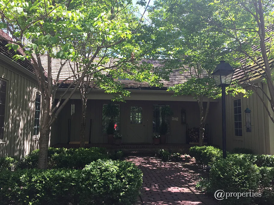1815 Shore Acres Dr photo 1