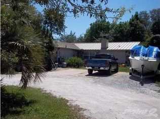 2041 Esplanade St, Navarre, FL 32566