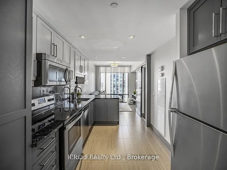 330 Phillip St #S-1903 — Photo 10