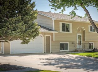 3708 Redwood St, Rapid City, SD 57701