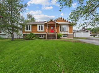 392 Fox Crk, Dieppe, NB E1A7M7