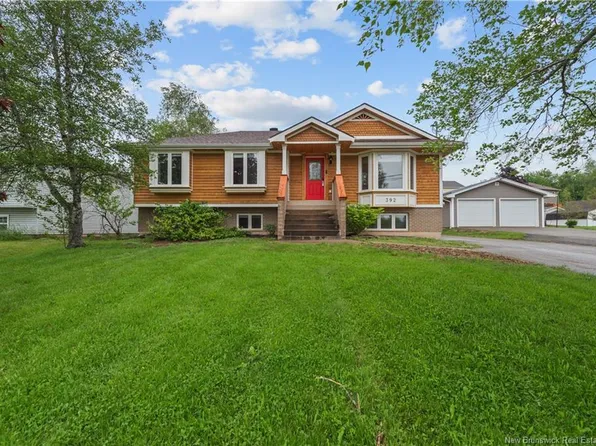 392 Fox Crk, Dieppe, NB E1A 7M7