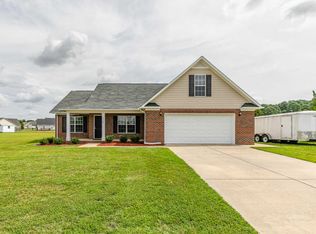 115 Kennedy Dr, Raeford, NC 28376