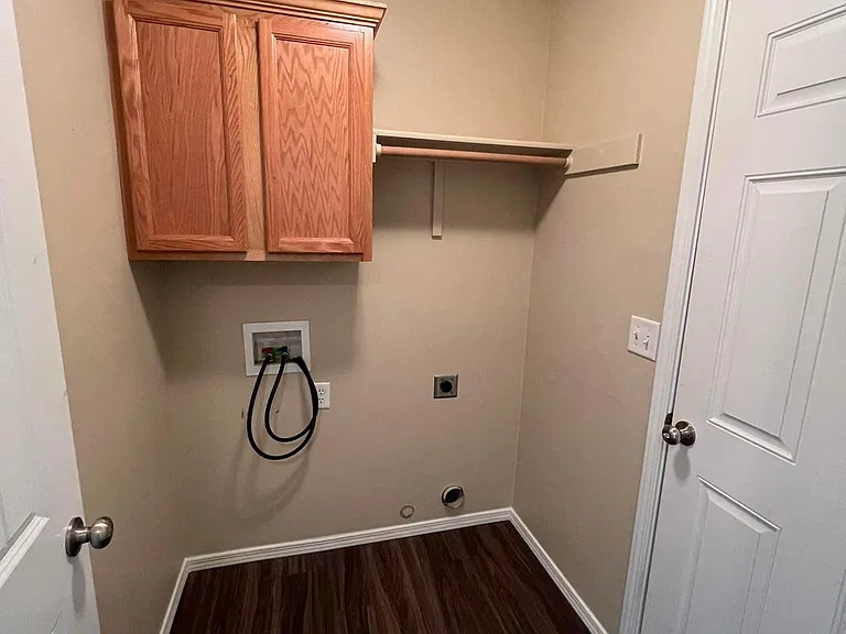 625 Gimlet Dr — Photo 7