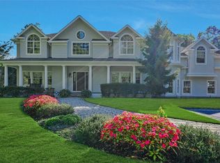 4 Wilton Rd, Cold Spring Harbor, NY 11724