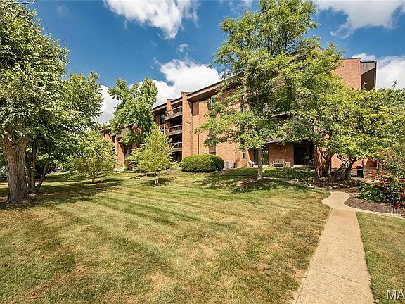 4th image of 539 Coeur De Royale Dr APT 108