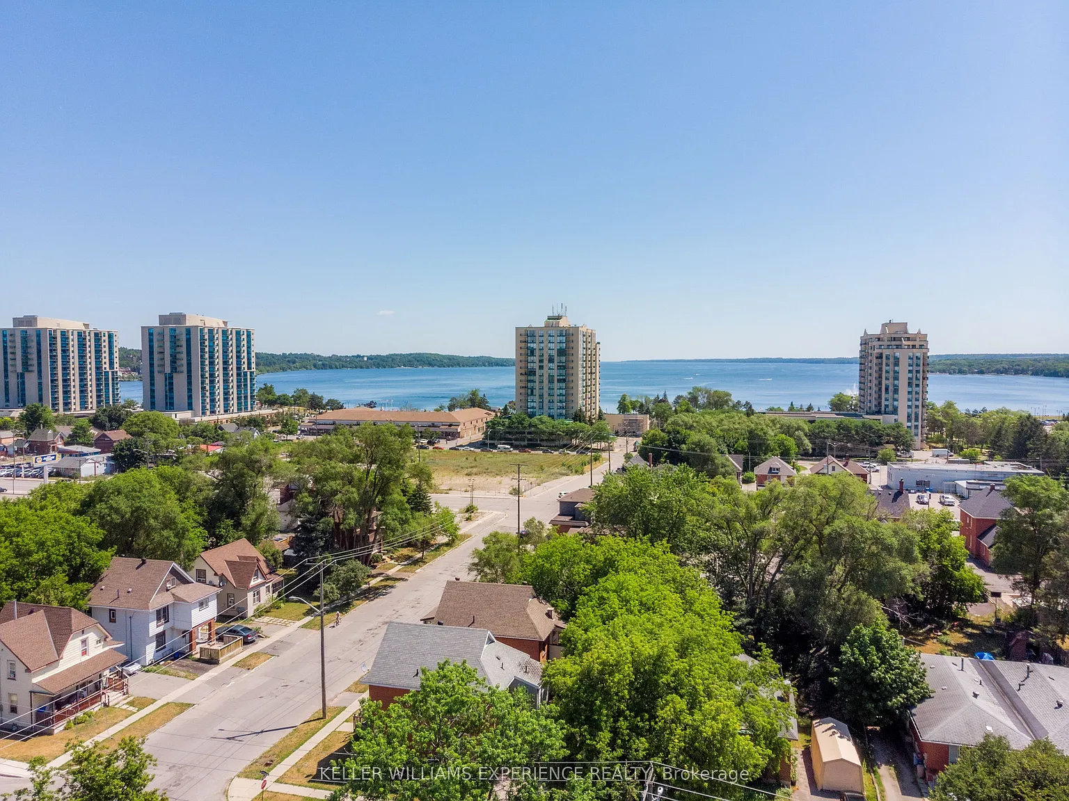 2 bed, $1,825 — Photo 2