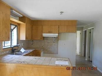 4th image of 1460 Old Farm Dr