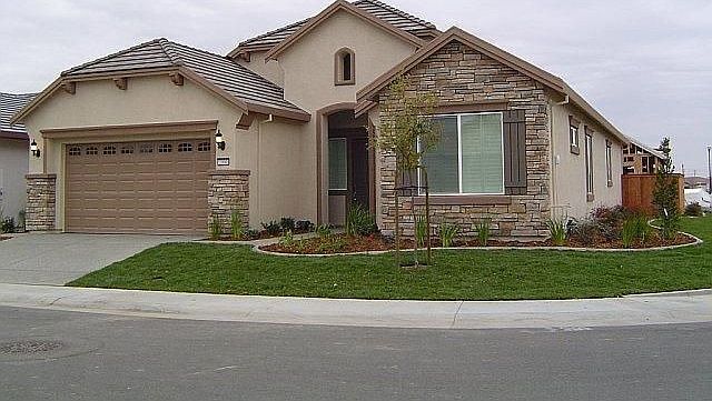1st image of 2000 Cove Ln