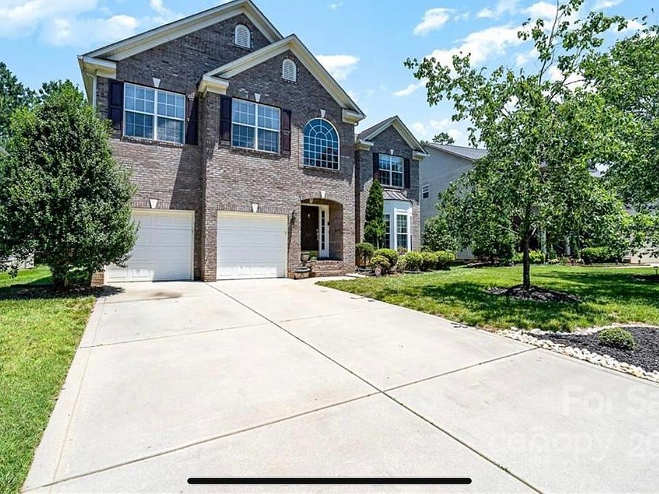 1st image of 1019 Grayscroft Dr