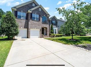 1019 Grayscroft Dr, Waxhaw, NC 28173