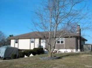 10416 S Outer Belt Rd, Oak Grove, MO 64075