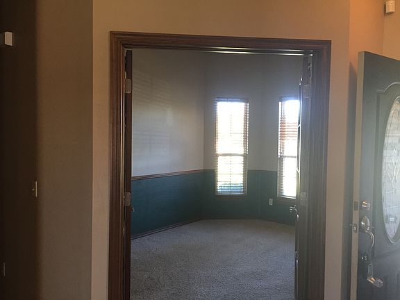 Study or 4th bedroom