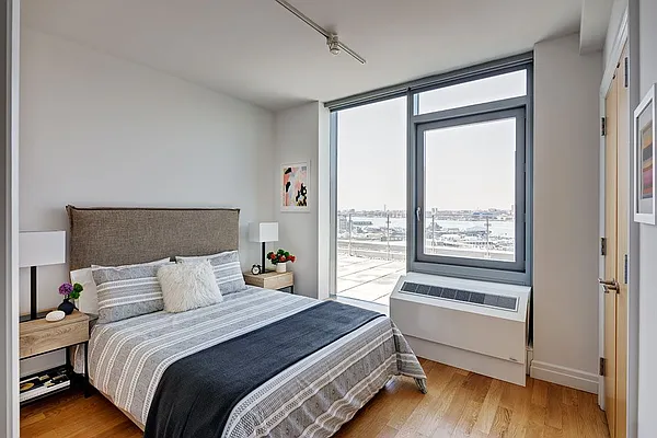 Rented by Two Trees | media 52