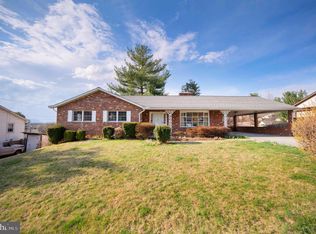 16 Gloucester Rd, Front Royal, VA 22630