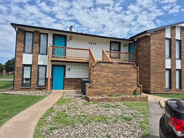 1st image of 6832 W Par Ln APT 3