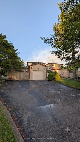 63 Marlow Cres Photo 1
