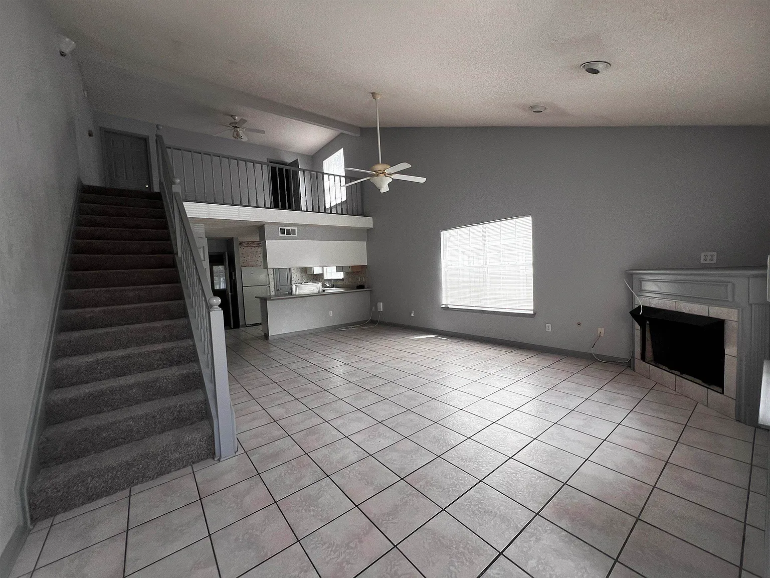 2 bed, 1280 sqft, $1,320 — Photo 4