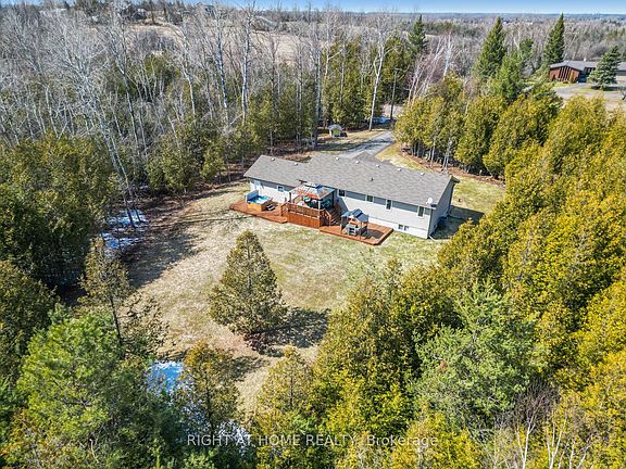 5th image of 216 Mount Horeb Rd