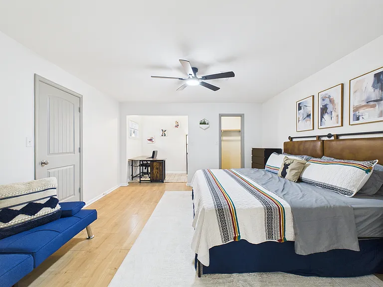 7836 Bateman Ln — Photo 22