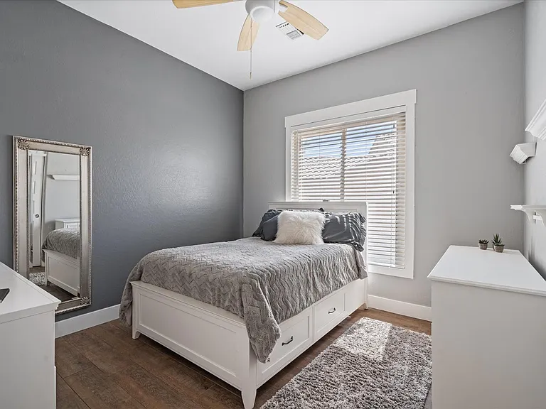 13610 E Laurel Ln — Photo 23