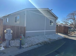 3300 15th St W SPACE 376, Rosamond, CA