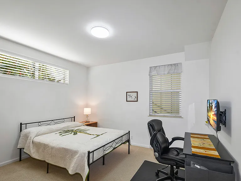 73-4599 Kukuki St — Photo 19