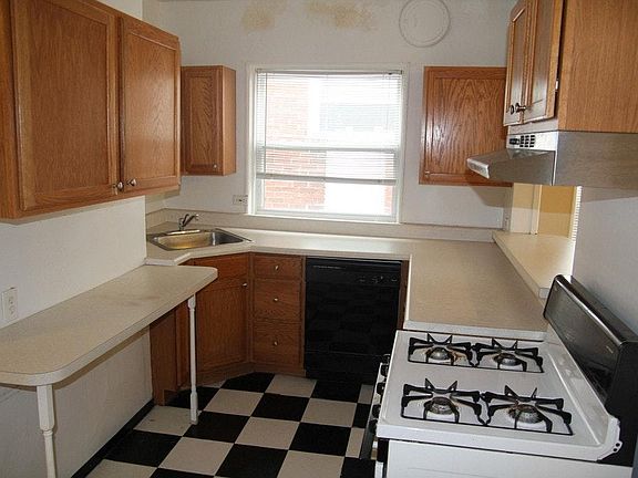 5th image of 6510 Clayton Ave #A