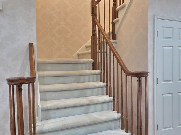 84 Wedgewood Dr, Montville, NJ 07045