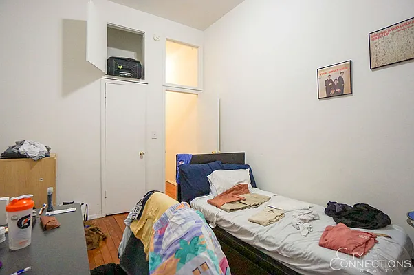 Rented by City Connections Realty | media 57