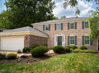 6554 Beechwood Dr, Independence, OH 44131