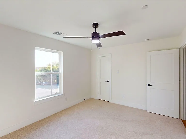 4416 Fatima Dr — Photo 29